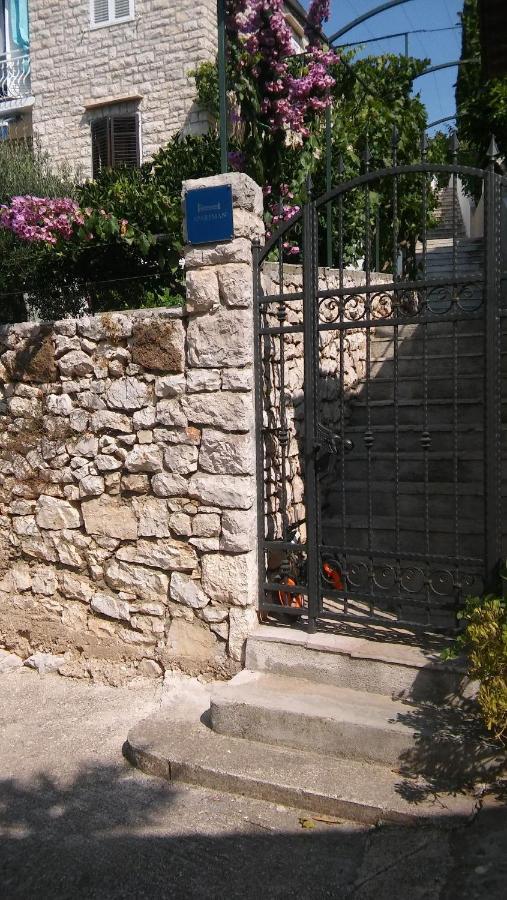 מילנה Apartments Vojka מראה חיצוני תמונה