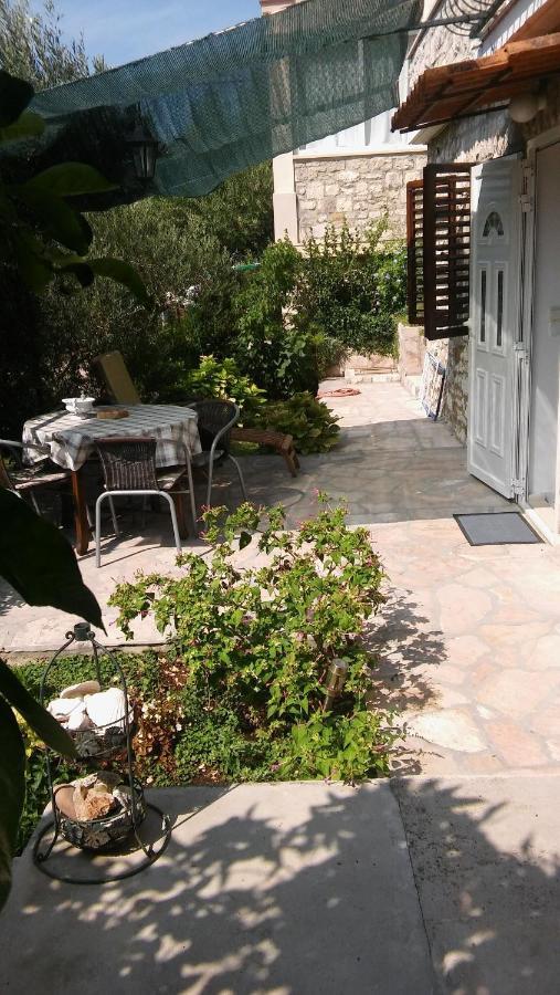 מילנה Apartments Vojka מראה חיצוני תמונה
