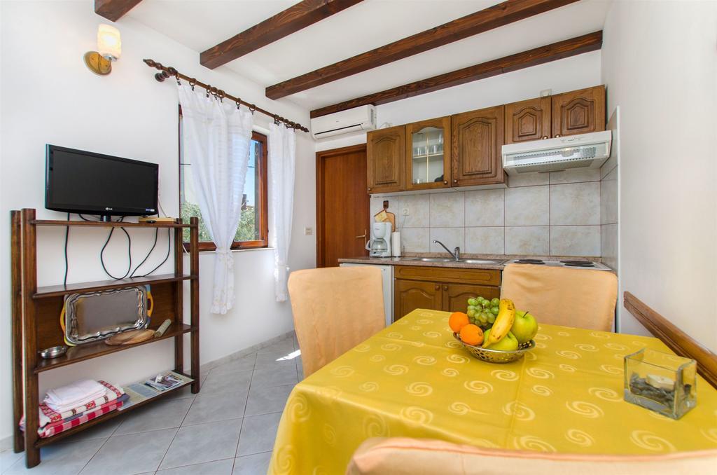 מילנה Apartments Vojka מראה חיצוני תמונה